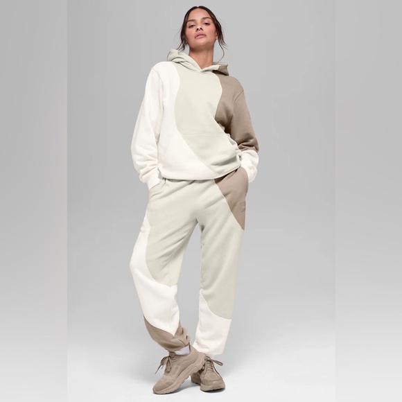 ALO Yoga Tops - Alo Yoga Make Waves Hoodie - Ivory/Bone/Gravel - Size XXS